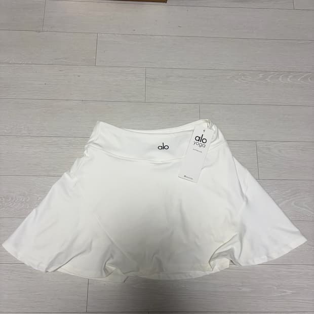 알로요가치마 화이트 새상품 S