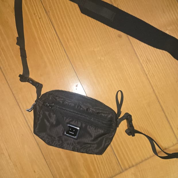 아크네 스튜디오 미니백