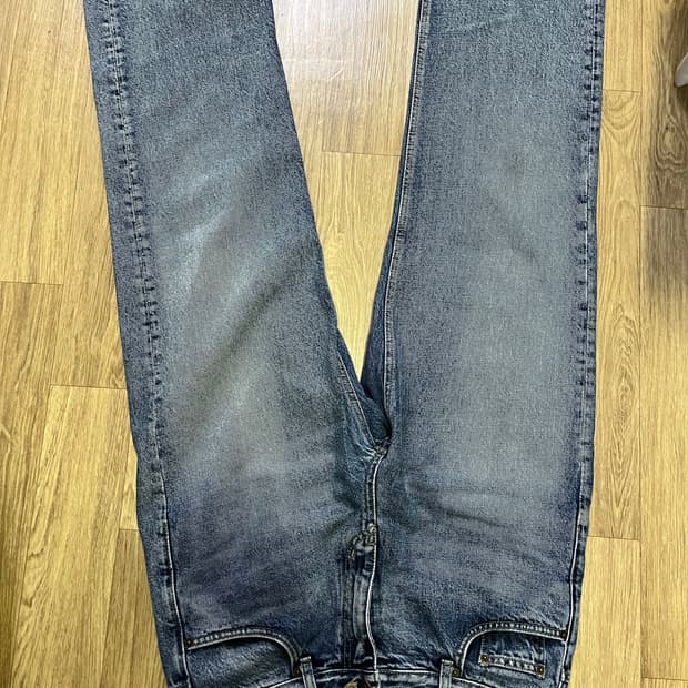 브랜디드 쿠라보 락스타 진