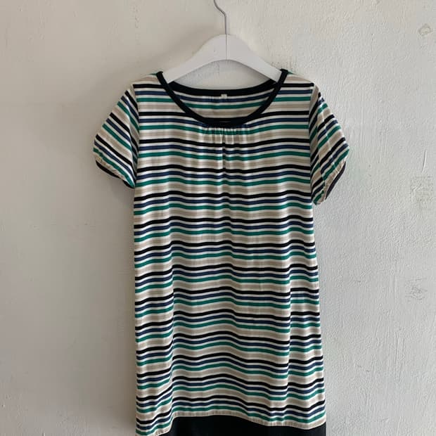 Stripe shirring onepiece