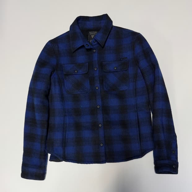 여성 게스 guess 양털 내피 타단체크 셔츠 자켓