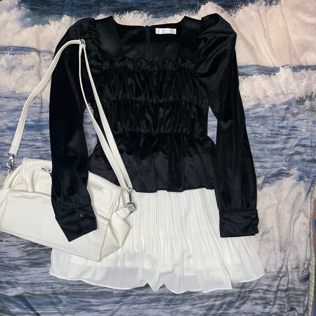 Velvet Shirring Black Blouse