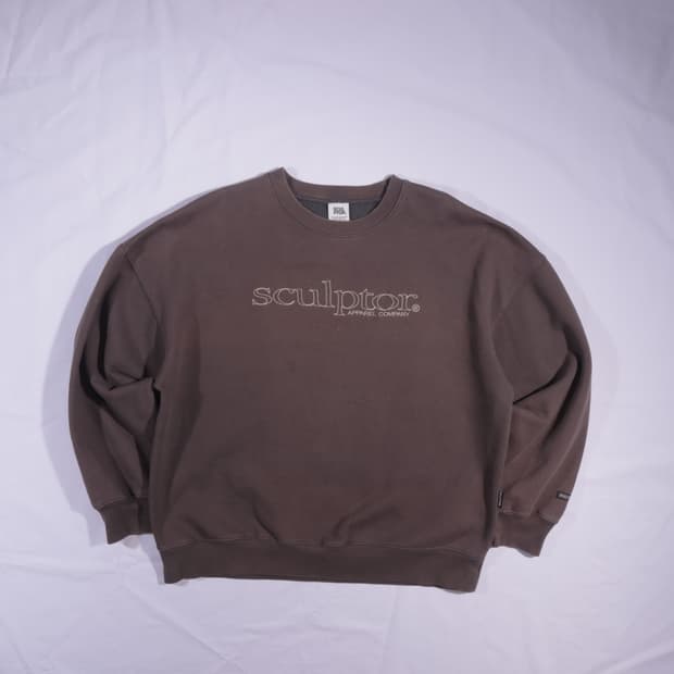 스컬프터 자수 맨투맨 B142