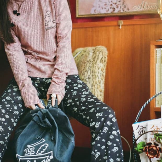 모멘텔 스컬 데님 팬츠