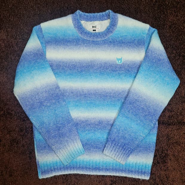 WAAC 왁 남성 그라데이션 니트 S 사이즈 정품