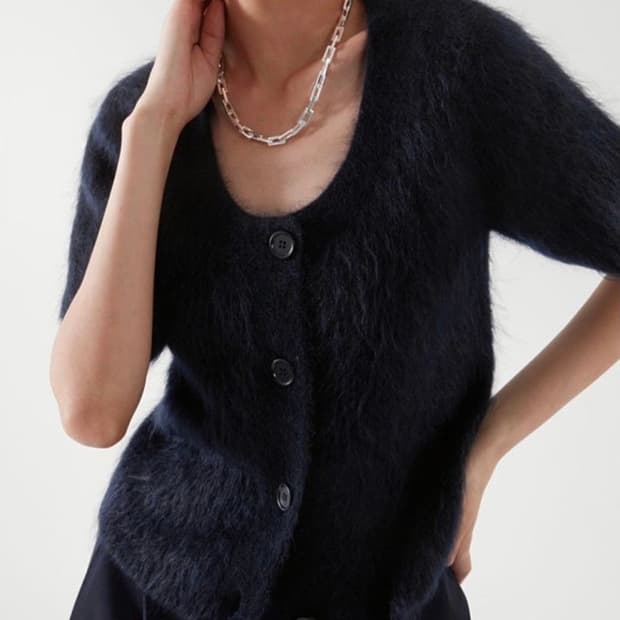 cos 쇼트 슬리브 모헤어 가디건