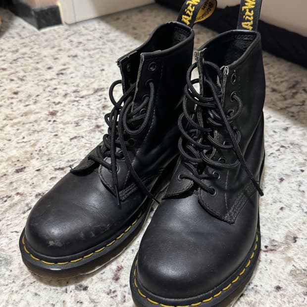 닥터마틴1460 8홀