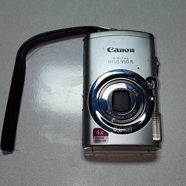 캐논 익서스950is 디지털카메라
