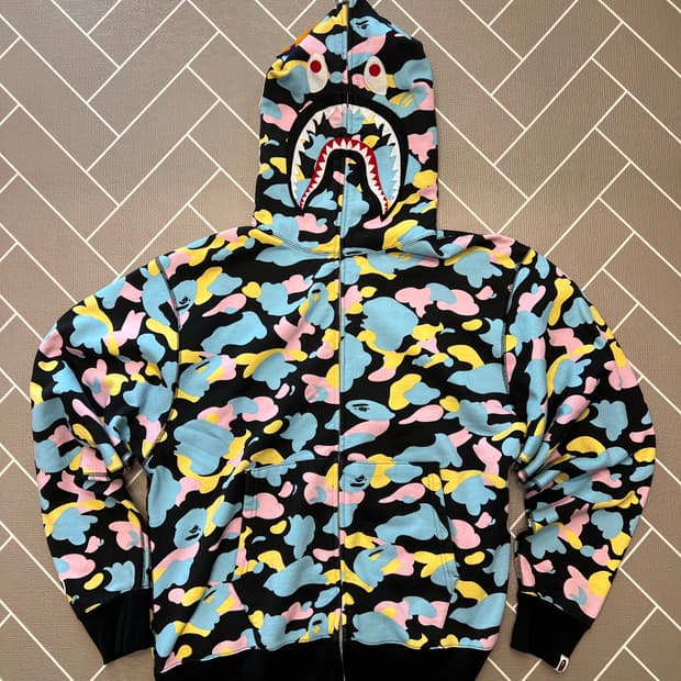 베이프 뉴 멀티카모 2nd 샤크 풀집 후디 블랙