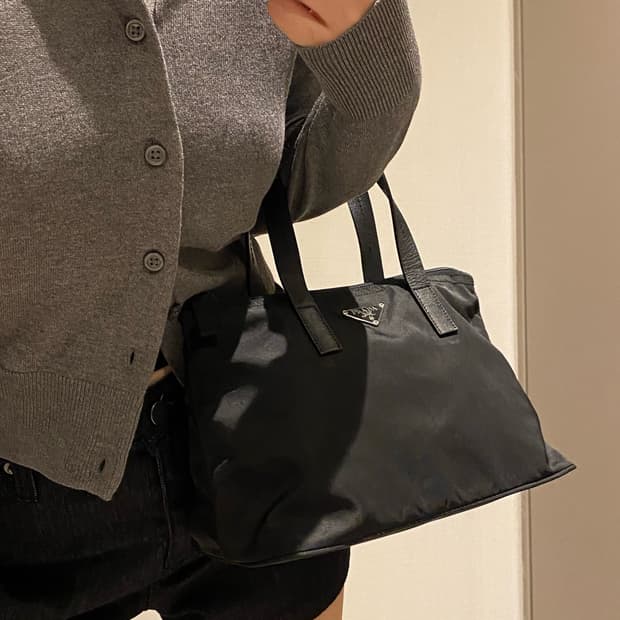 프라다 나일론 미니 토트백