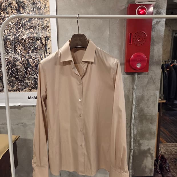 로로피아나 셔츠