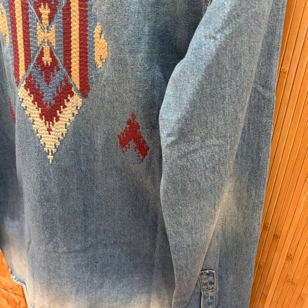 DW JEANS INC WESTERN DENIM SHIRT