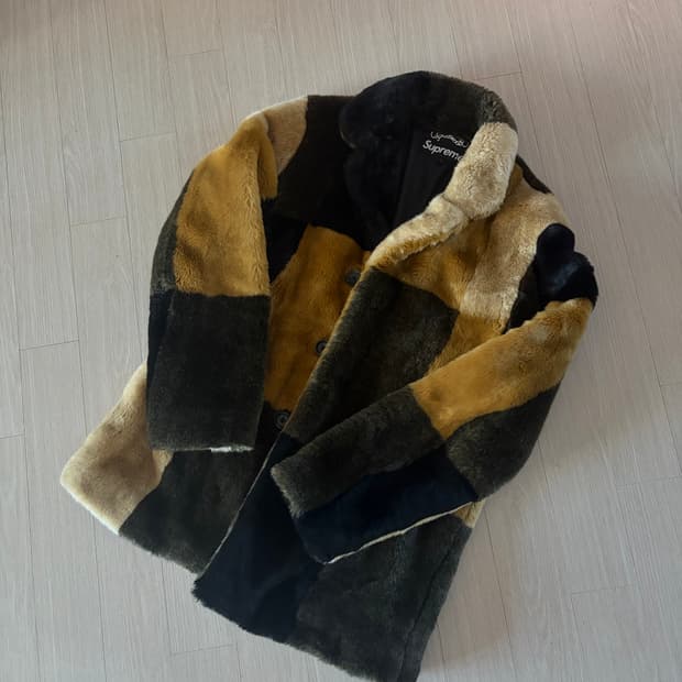 슈프림 퍼코트 멀티컬러