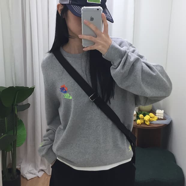 공용 나이키 맨투맨 100