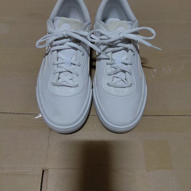 [푸마]카프리 로얄 화이트베이지 스니커즈 275사이즈