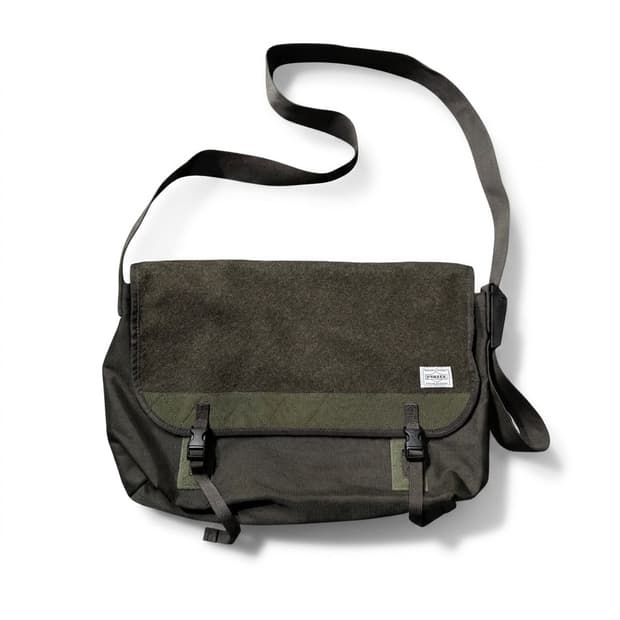 요시다포터 크로스백