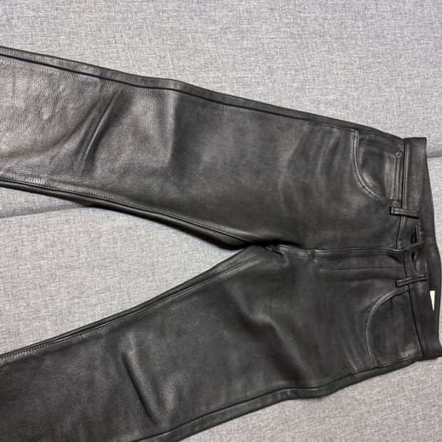 Comoli oiled cow hide skin 5p pants