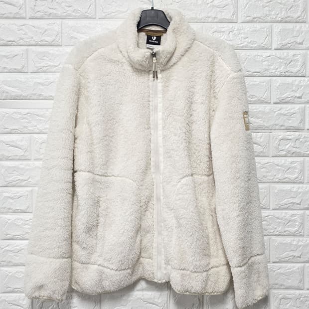 택포) 블랙야크 화이트 뽀글이 후리스 110