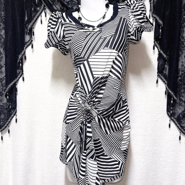 오네갸루 히메 기하학패턴 매듭셔링 퍼프숄더 미니원피스 아게하 헤이세이