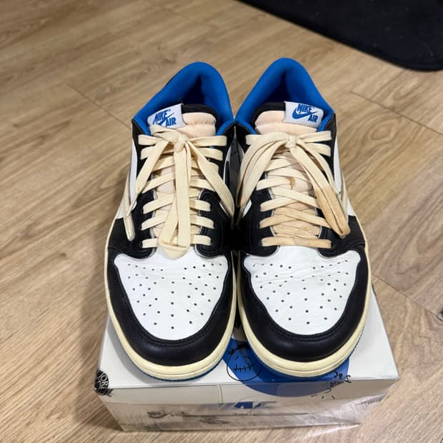 나이키 스캇 프라그먼트 265