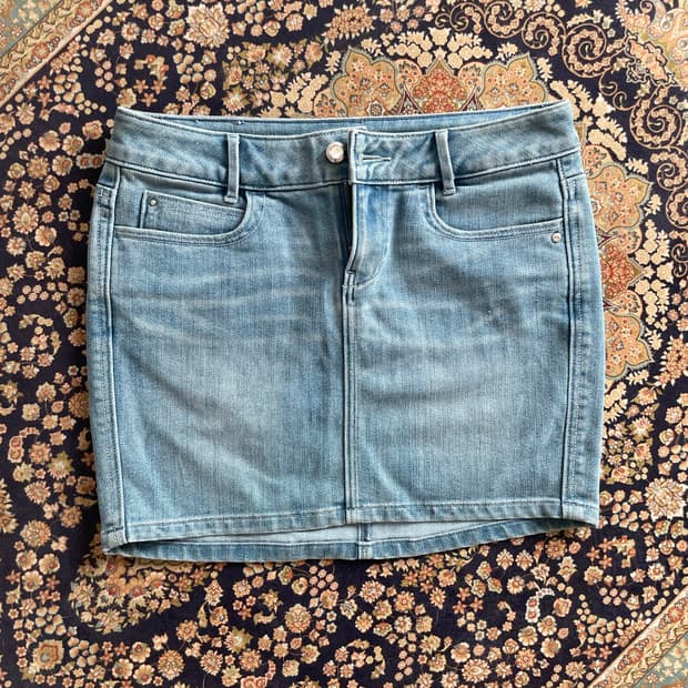 Levi's denim skirt [size-w27]