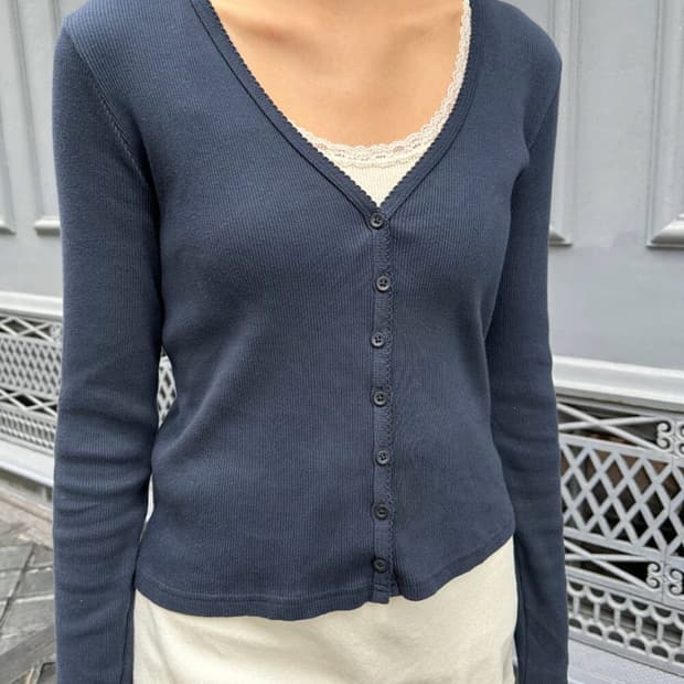 브랜디 멜빌 페이지 러플 긴팔 가디건