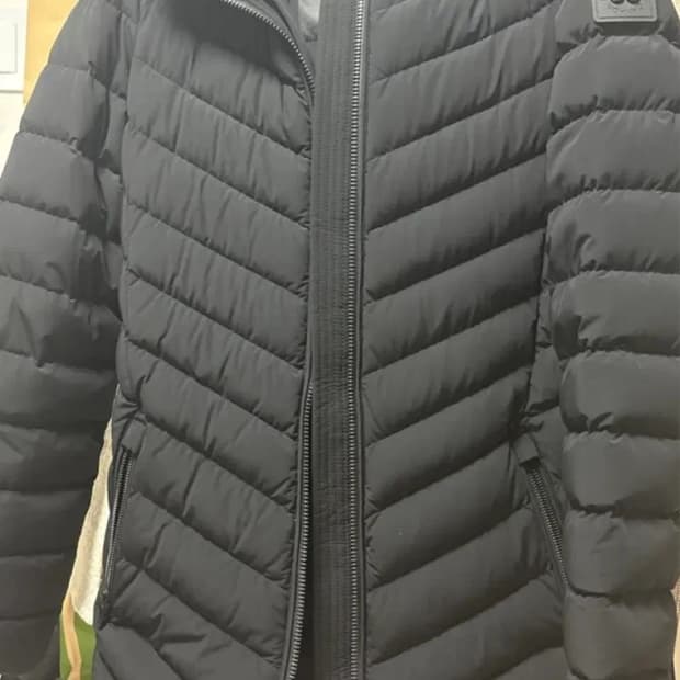 무스너클 경량패딩 새상품