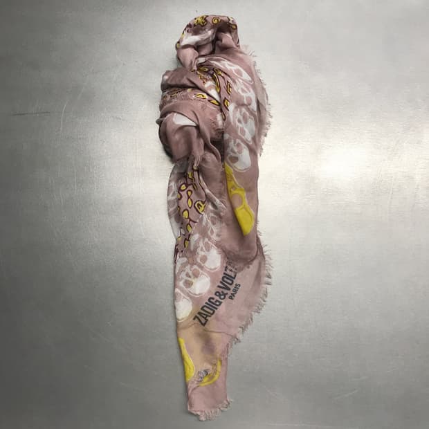 쟈딕앤볼테르 스컬 패턴 스카프