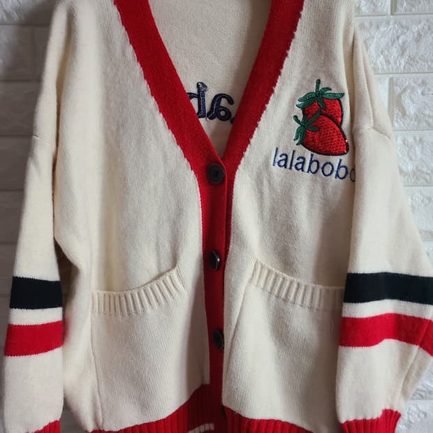 Lalabobo 딸기 자수 가디건