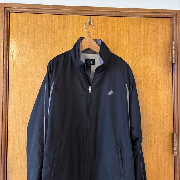 아식스 블랙 바람막이자켓