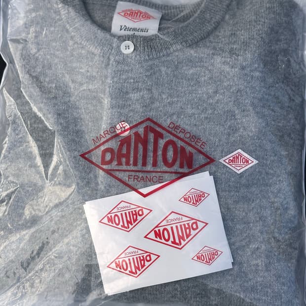 단톤 크루넥 가디건 그레이 34사이즈