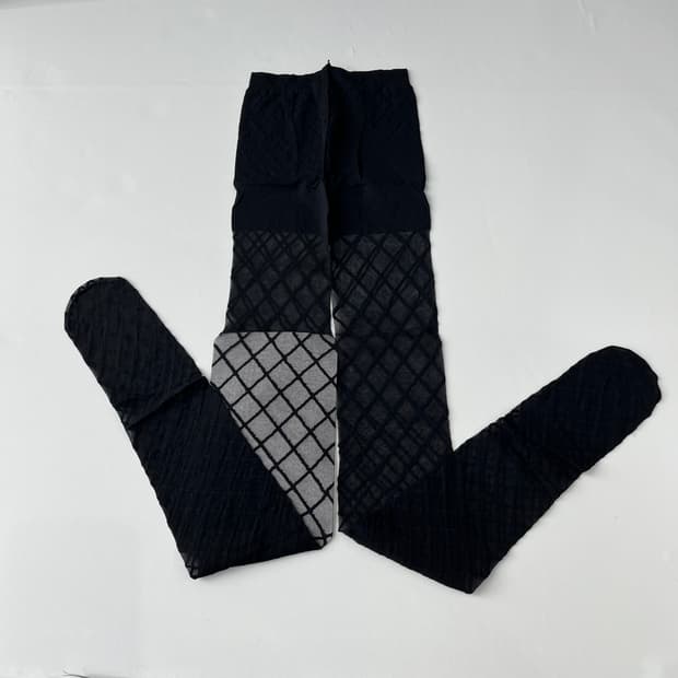 일본산 Chaton Moe 빅체크 패턴 스타킹