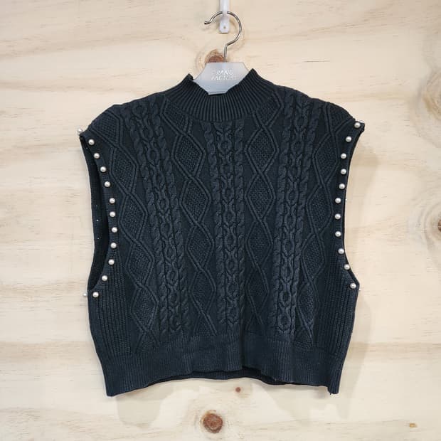 631) 진주 장식 케이블 니트 조끼