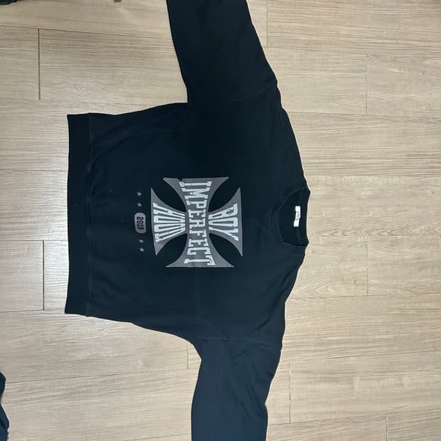 ETCE 십자 맨투맨