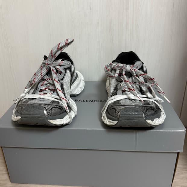 (42) 발렌시아가 3xl 그레이 레드 화이트 백화점판