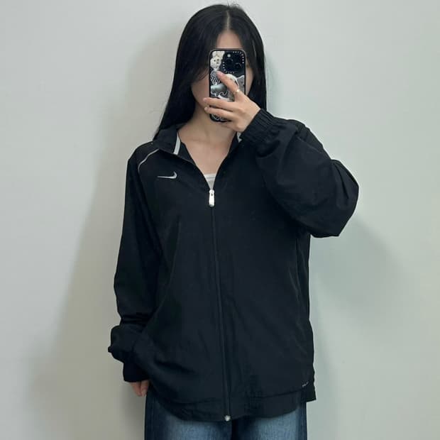 나이키 스우시 블랙 바람막이 자켓