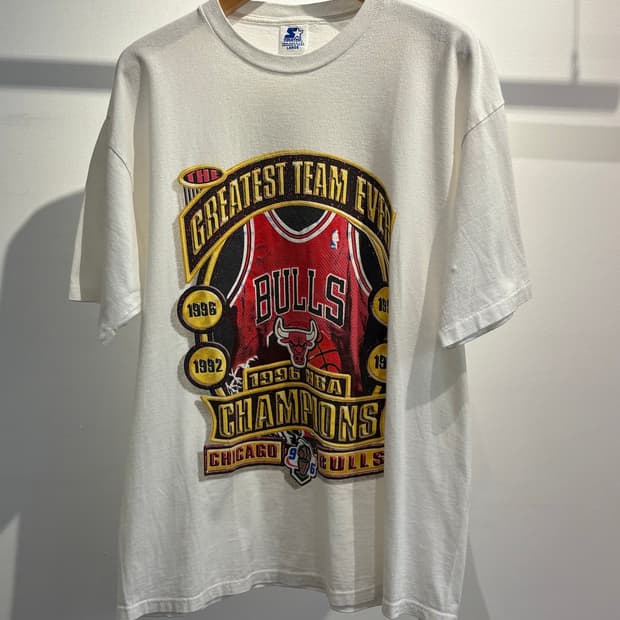 [105] 96’s Chicago Bulls T- shirt