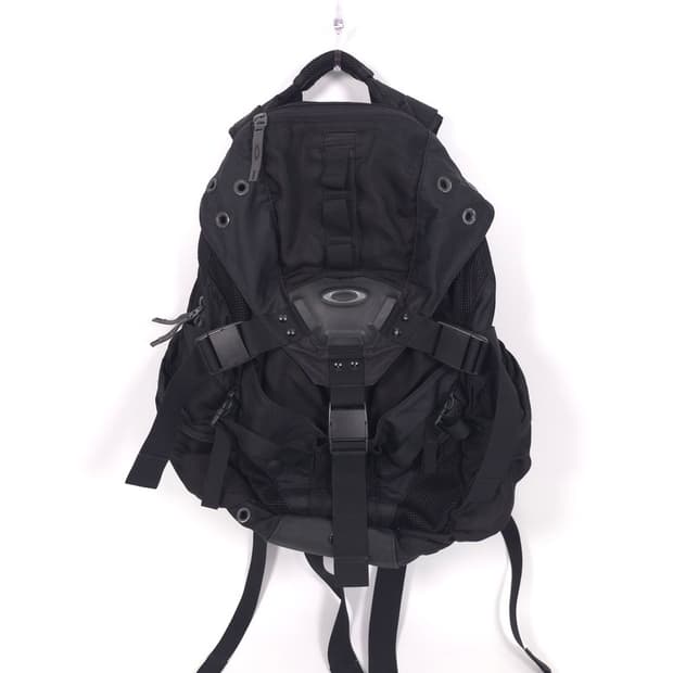 OAKLEY 테크니컬 고프코어 블랙 백팩