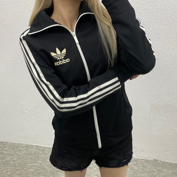 아디다스 여성 유로파 립스 블랙 트랙탑 100