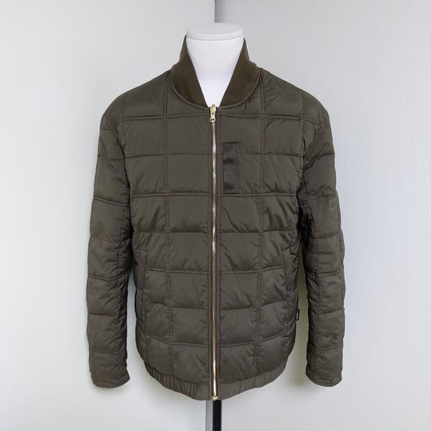 빈폴 남성 퀼팅 패딩 리버시블 봄버 자켓 (110)
