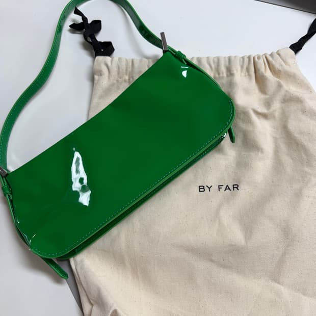 BY FAR (바이파) 둘세 바게트백 숄더