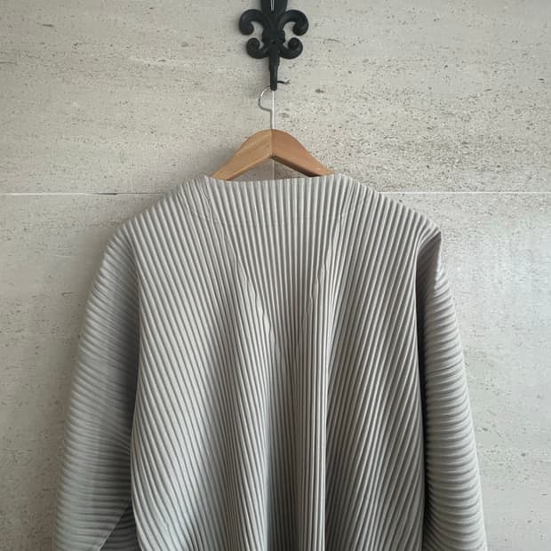 옴므플리세 가디건 베이지 