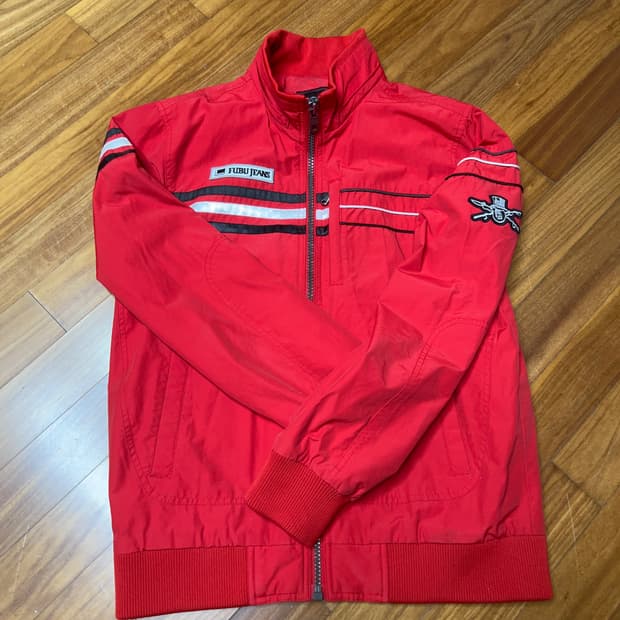 fubu 빨간색 바람막이 자켓