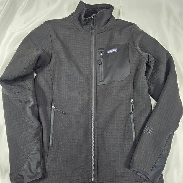 파타고니아테크페이스R2