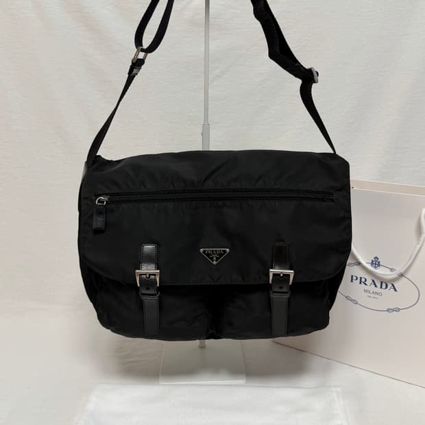 정품 프라다 포코노 나일론 블랙 메신저백 크로스백 숄더백