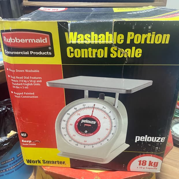 러버메이드 Pelouze 18kg 세척가능 저울 