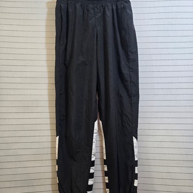 아디다스 빅로고 트녜이닝 팬츠