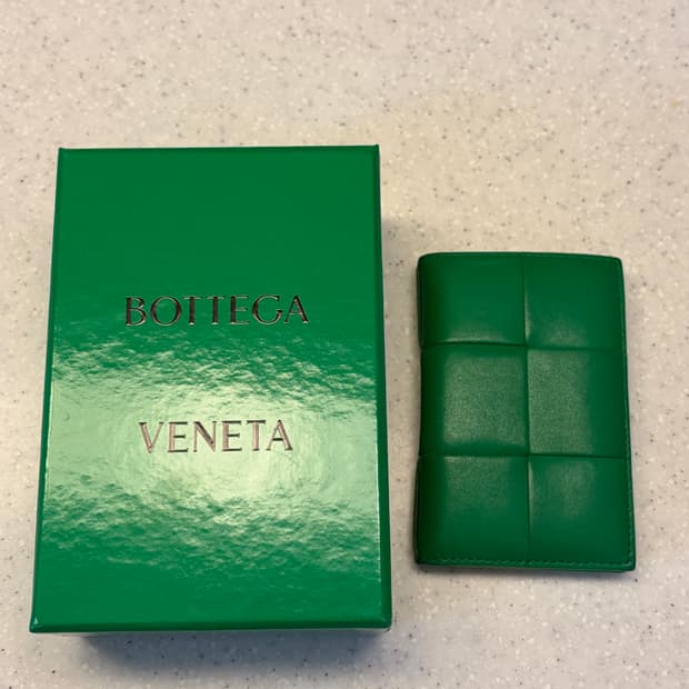 보테가베네타 카트지갑 정품