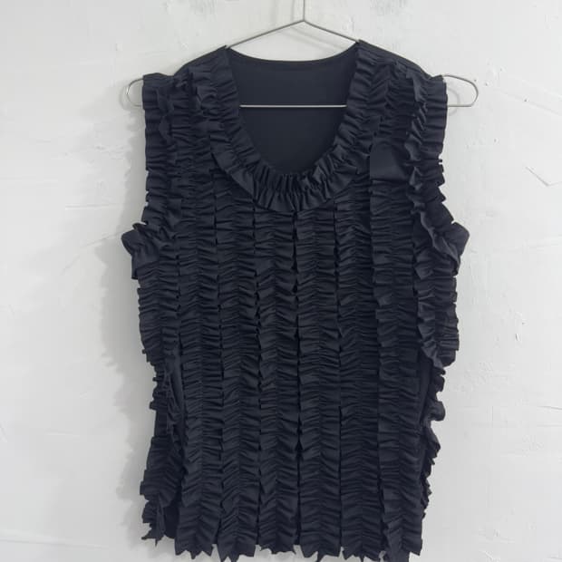viante frill sleeveless