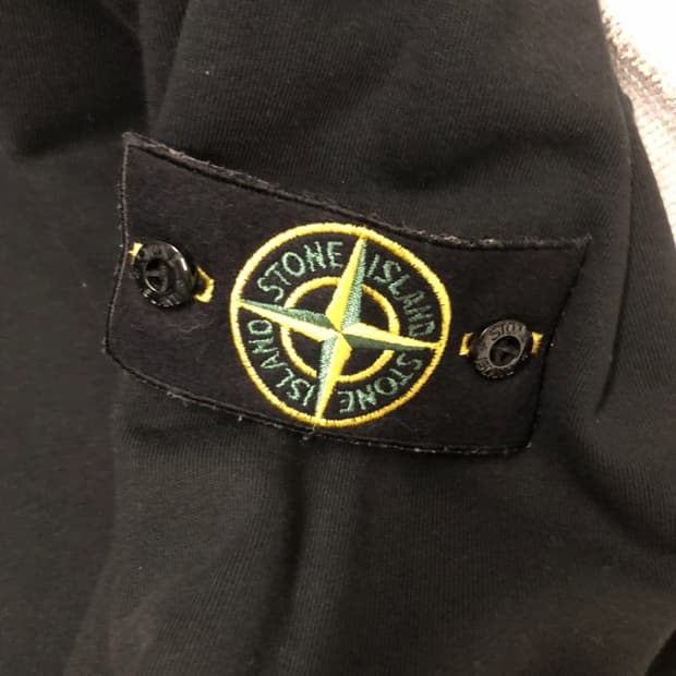 스톤아일랜드 맨투맨